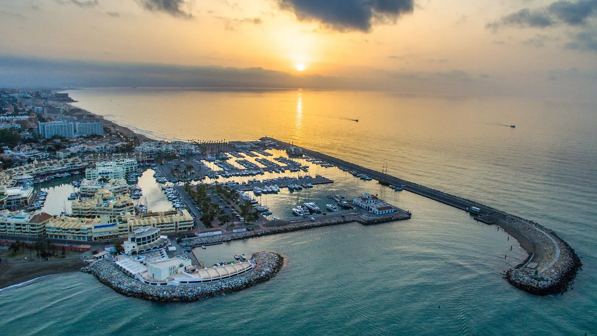 Puerto Marina Beach And Golf Benalmadena